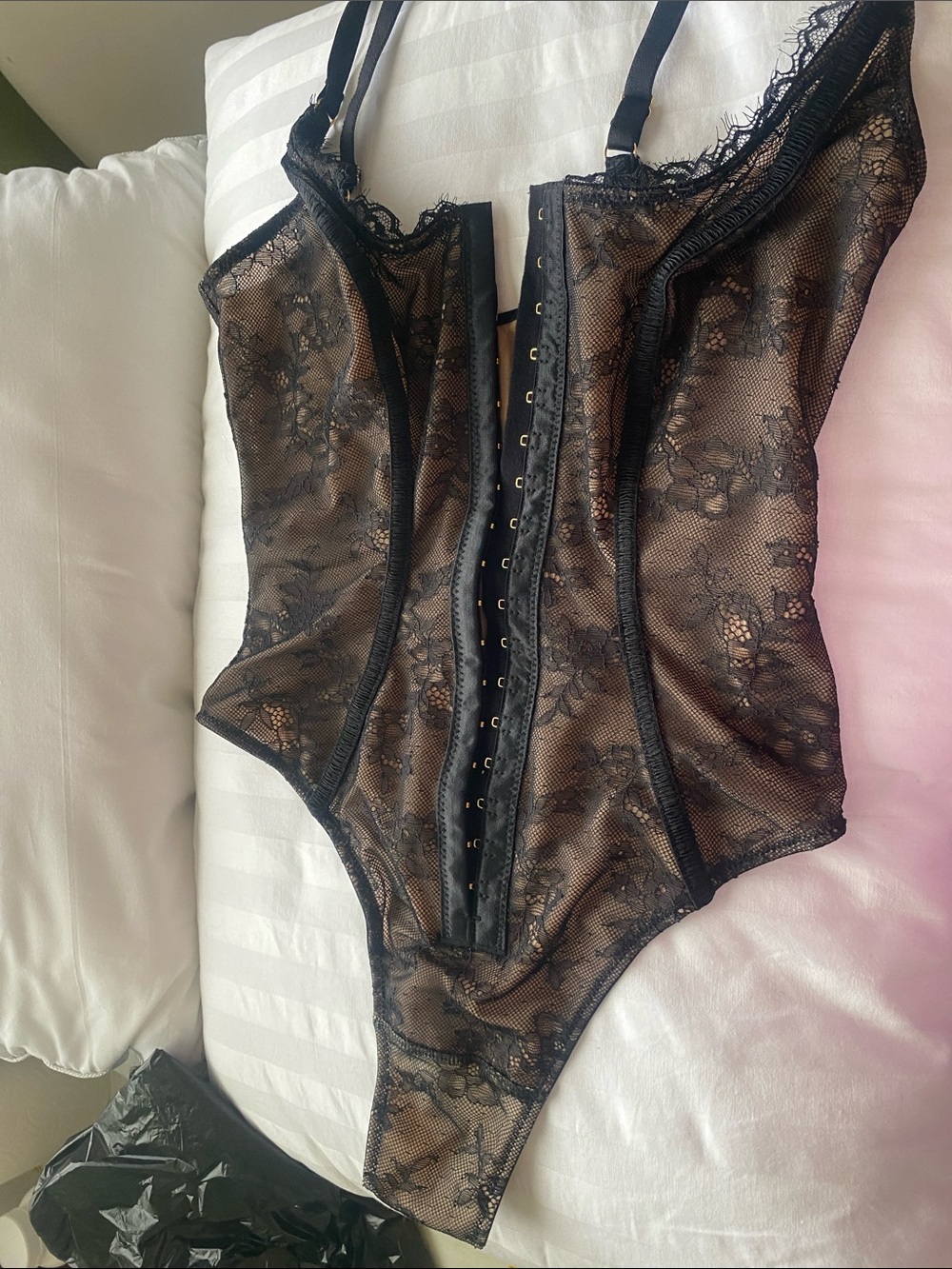 Black Lace Front-Hook Women's Bodysuit